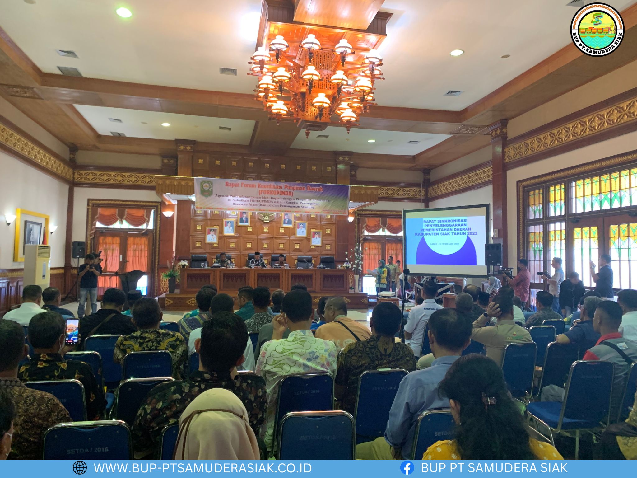 rapat-dengan-pimpinan-forkopimda-dan-pimpinan-perusahaan